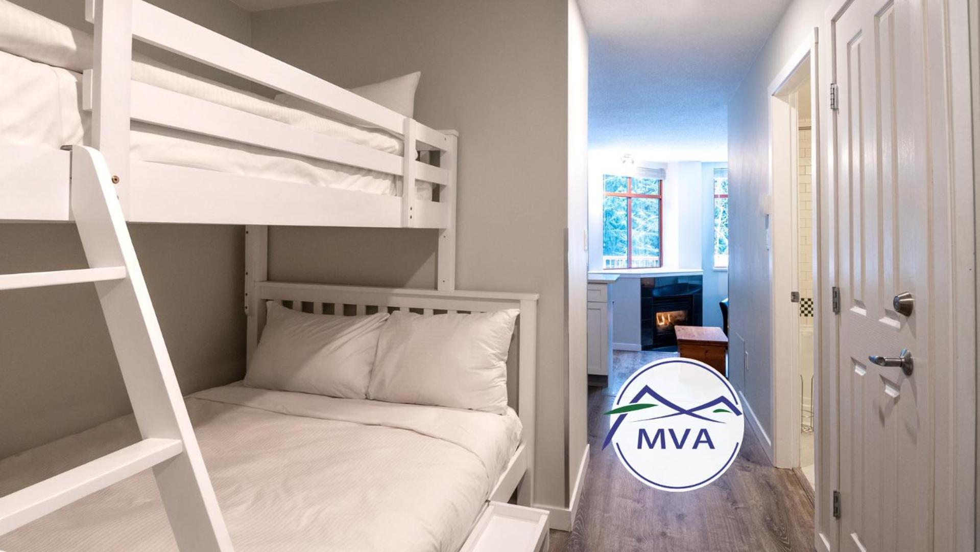 וויסטלר Alpenglow Lodge Family Studio With Murphy Bed By Mva מראה חיצוני תמונה